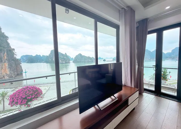 Sunny Bay Nhà khách 3*