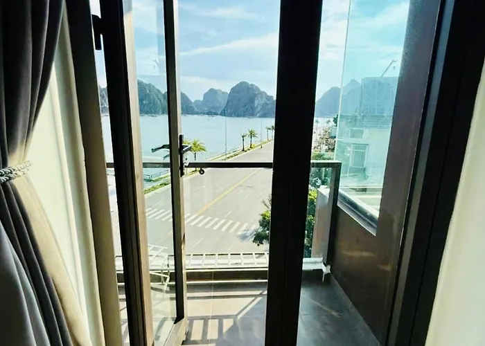 Nhà khách Sunny Bay 3*